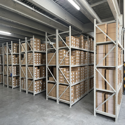 Il pallet selettivo tormenta il colore resistente del sistema di memorizzazione del magazzino RAL
