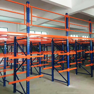 A43: Scaffalatura a sollevamento per prodotti lunghi scaffalatura a sollevamento a mezzanino