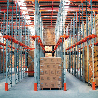 Azionamento tramite scaffalatura Azionamento tramite scaffalatura a pallet pesanti