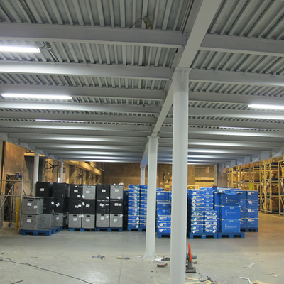 Scaffale di stoccaggio del magazzino della piattaforma del pavimento di mezzanino della piattaforma della struttura d'acciaio