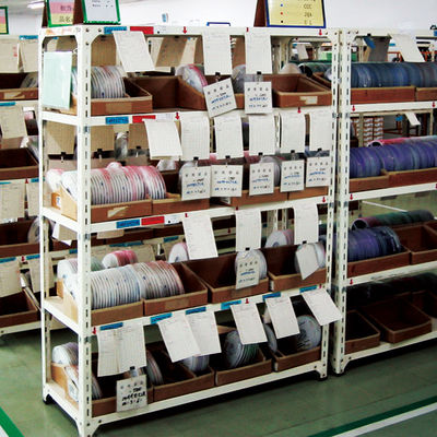 Scaffalatura per servizio leggero Scaffale in ferro per angeli Scaffalature per scatole di cartone Scaffalature per magazzini con scaffalature a lunga portata