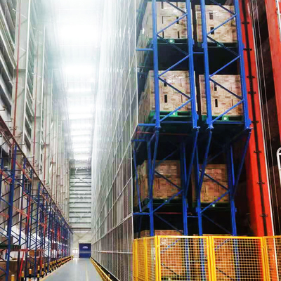 Sistema di accumulo e recupero automatico di palette a doppia stacking