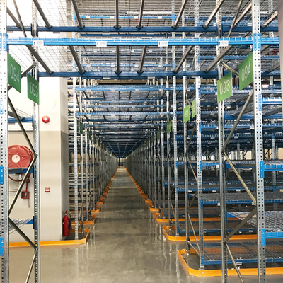 B07: Corridoio molto stretto, carico pesante Vna scaffalature per palette, magazzini Vna scaffalature