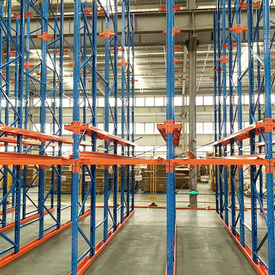 B17 Azionamento su scaffale Azionamento su scaffale a pallet pesanti Azionamento attraverso scaffale