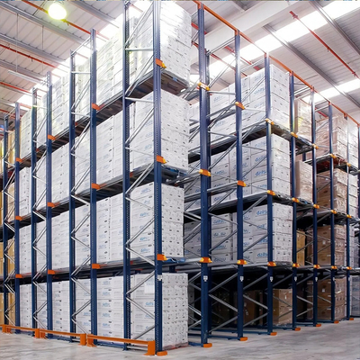B17 Azionamento su scaffale Azionamento su scaffale a pallet pesanti Azionamento attraverso scaffale