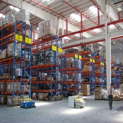 Sistema selettivo di scaffalature del pallet del pallet Q235 di stoccaggio del passo resistente d'acciaio dello scaffale 76.2mm